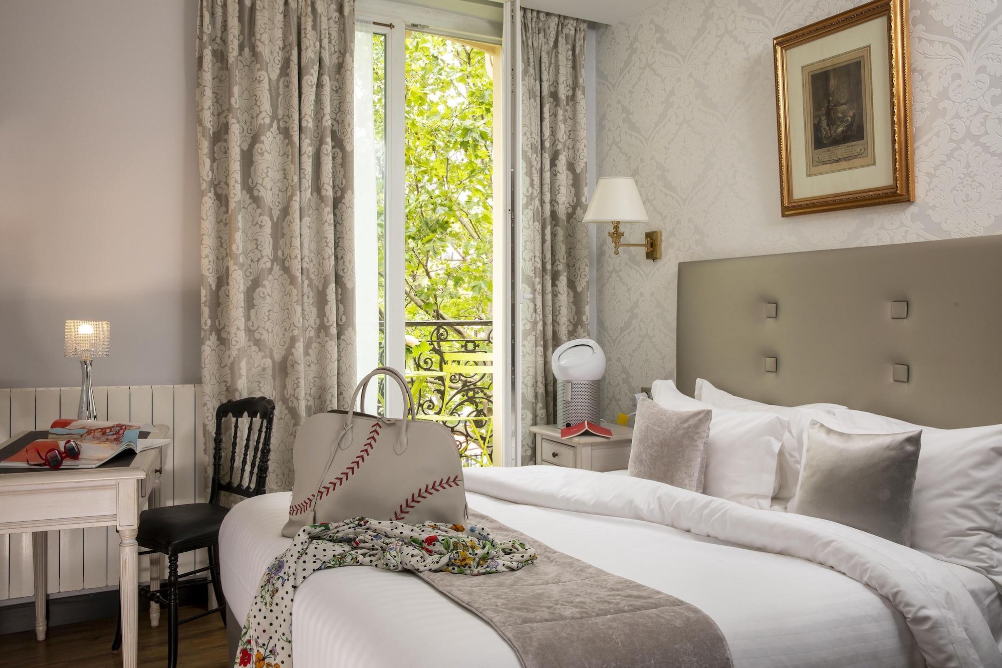 Hotel Plaza Elysées Párizs Kültér fotó